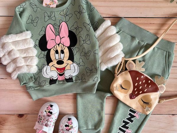 لباس بچگانه